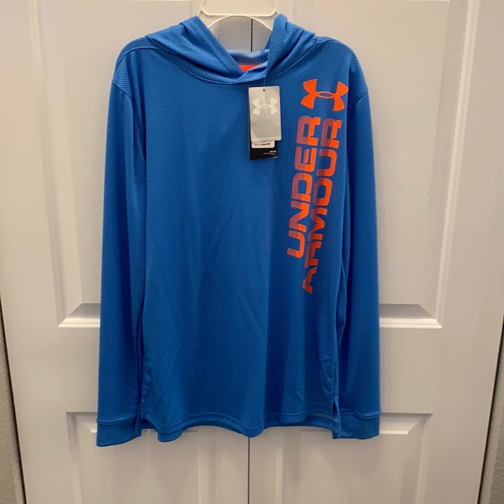 Bundle under armor never worn Boys YXL